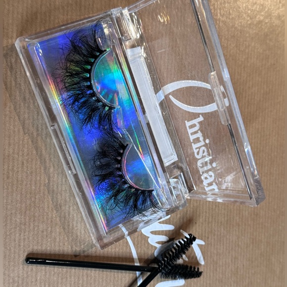 ✨1-10 or 2-18✨25mm 👌🏼Quality Lashes (comes with spool and info on upkeep) - Picture 13 of 15
